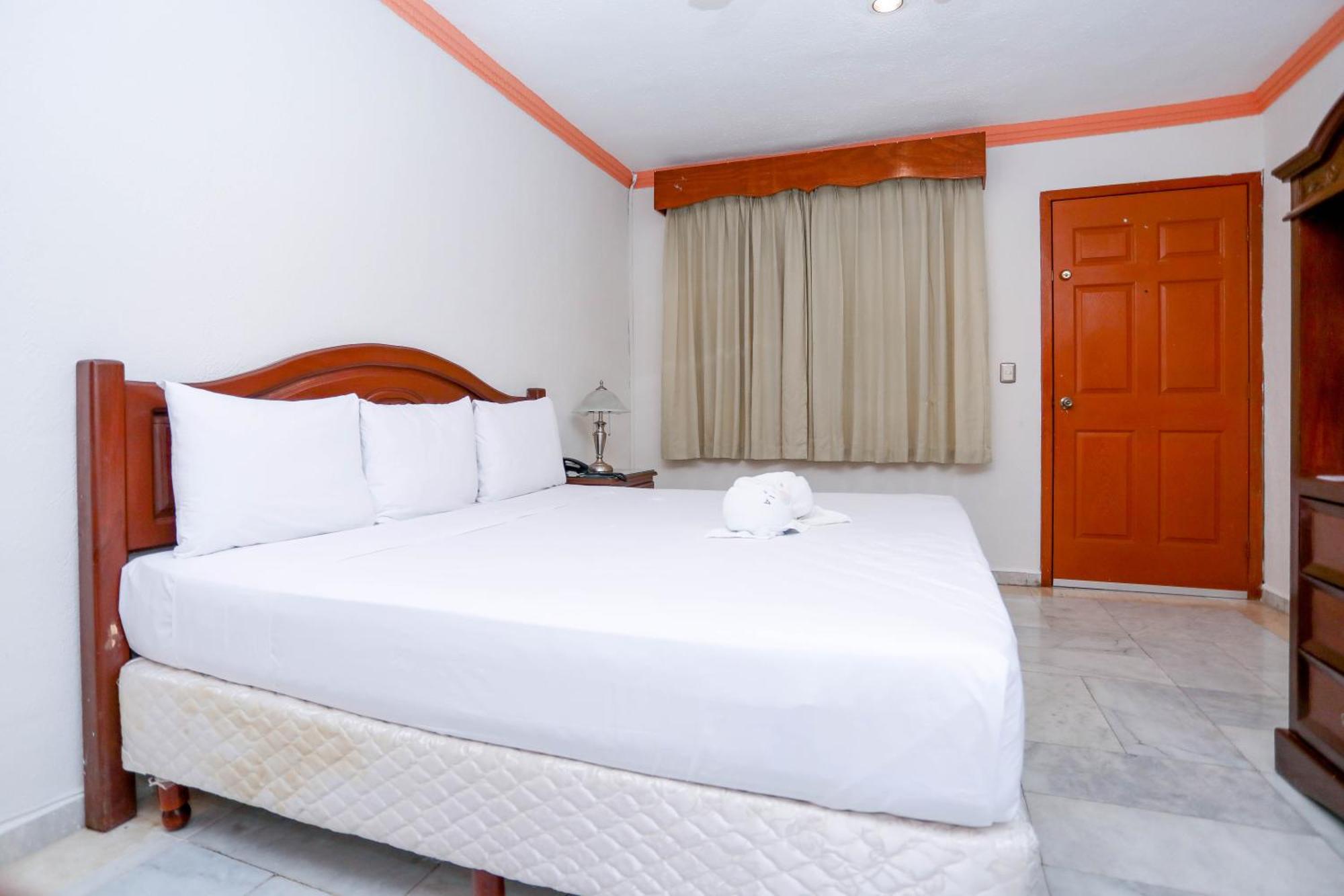 Hotel Avenida แคนคูน ภายนอก รูปภาพ